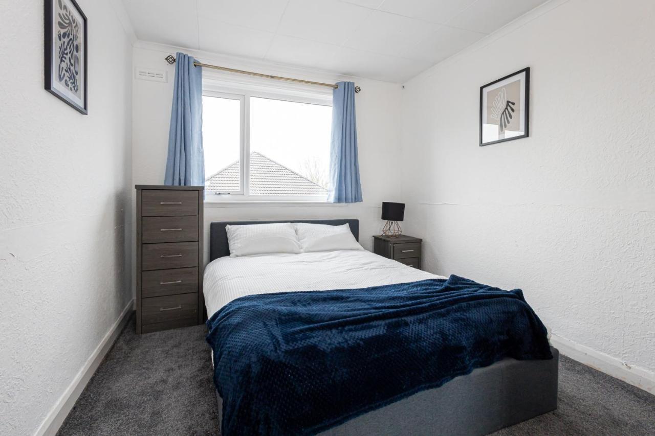M9 Guest House Манчестър Екстериор снимка